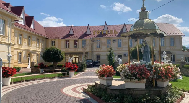 Staryj Kosiv, Book Hotel Kosiv Ivano-Frankovsk