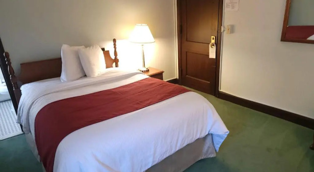 Двухместный номер Standard Penn Wells Hotel