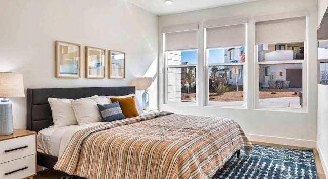 Desert Color Hideaway by RedAwning, Varaa Huoneisto St. George 