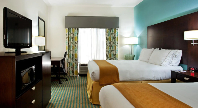 Четырёхместный номер Standard Holiday Inn Express Picayune-Stennis Space Center by IHG