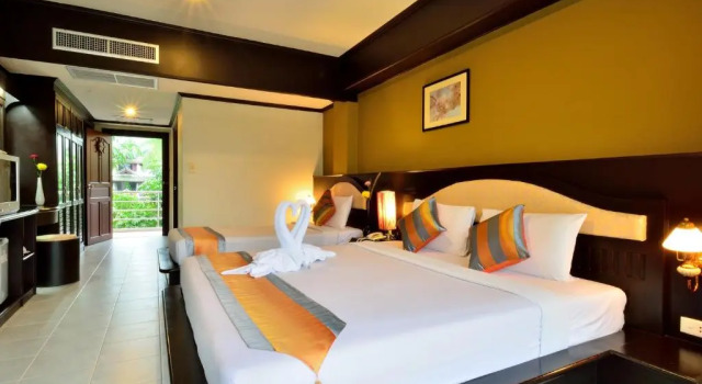 Трёхместный номер Deluxe Samui First House Hotel