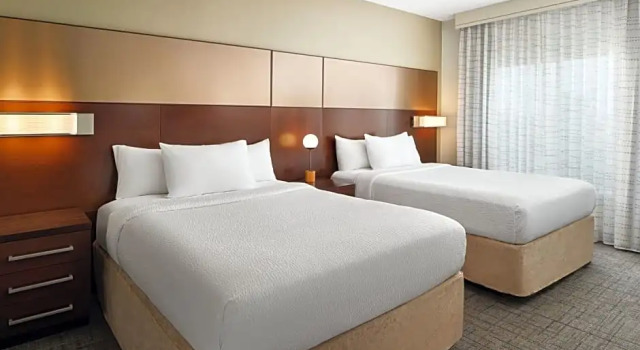 Четырёхместный люкс c 1 комнатой Residence Inn by Marriott Fort Myers at I-75 and Gulf Coast Town Center