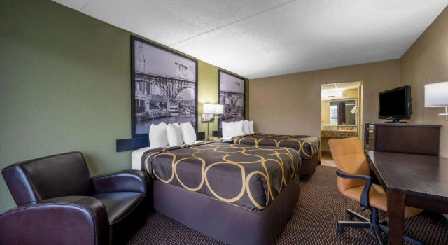 Четырёхместный номер Standard Super 8 by Wyndham Perrysburg-Toledo
