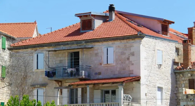 Apartments by the sea Postira, Brac - 18971