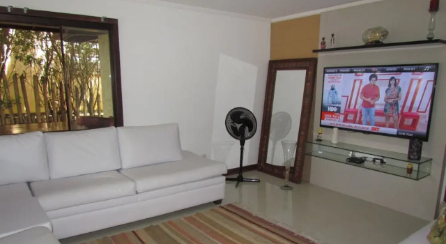 Casa em Condomínio Prox a R das Pedras