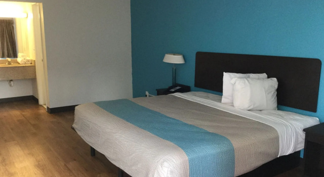 Oyo Hotel St. Louis Lambert Airport, Κράτηση Ξενοδοχείο Maryland Heights Μιζούρι, κοντά στο Blacks in Flight Mural