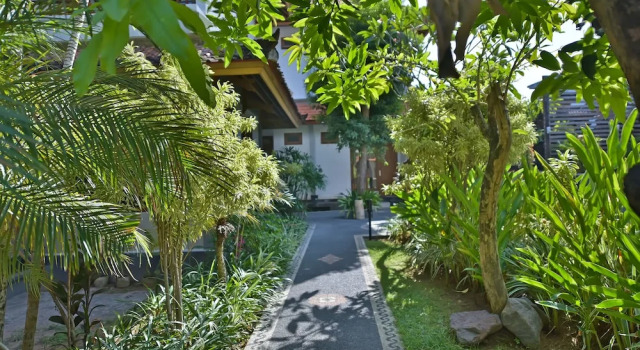Номер Deluxe Sandat Hotel Legian