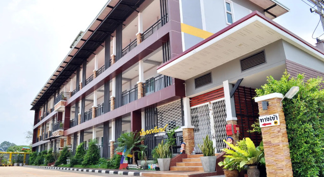 Номер Deluxe Baan Phra Chan