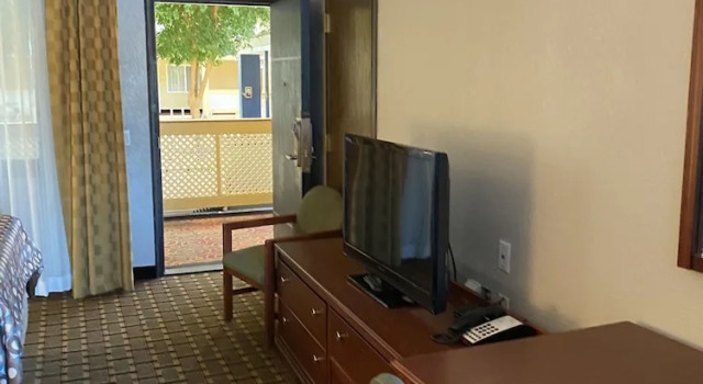 Двухместный номер Standard с красивым видом из окна Travelodge by Wyndham Indianapolis Speedway