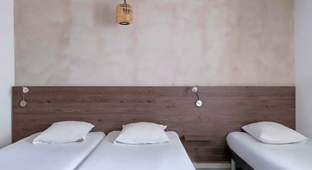 Трёхместный семейный номер Standard greet Hotel Massieux Lyon Nord by All Accor