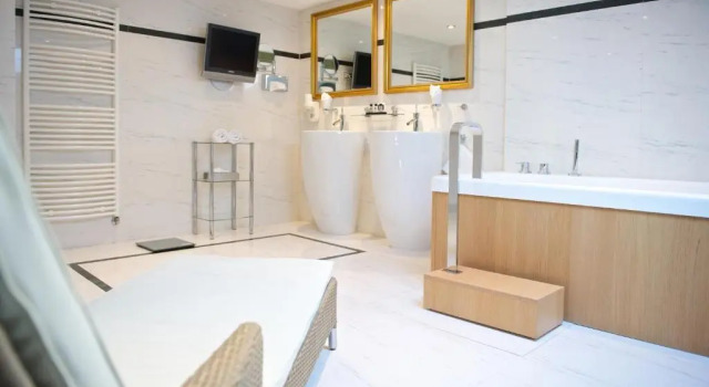 Люкс Alpin & Wellness Resort Ludwig Royal