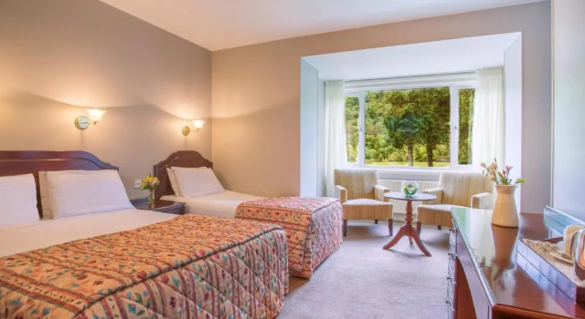 Трёхместный номер Standard The Glendalough Hotel