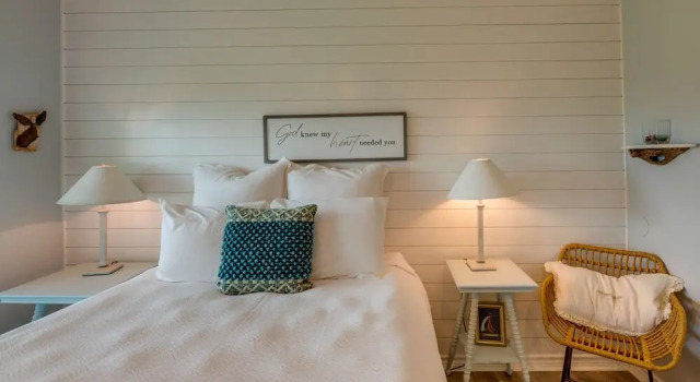 Rockport Condo ~ 6 Mi to Rockport Beach Park!