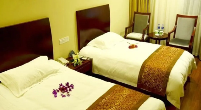 Thank Inn Hotel Shandong Yantai Longkou City East Bus Station, Prenota Hotel Hotel a Shandong con parcheggio, Parcheggio