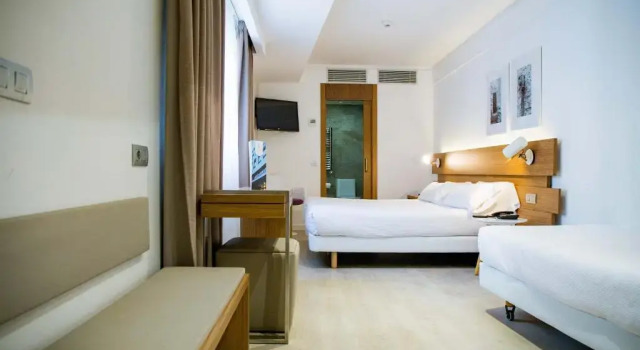 Трёхместный номер Standard Hotel Gelmírez