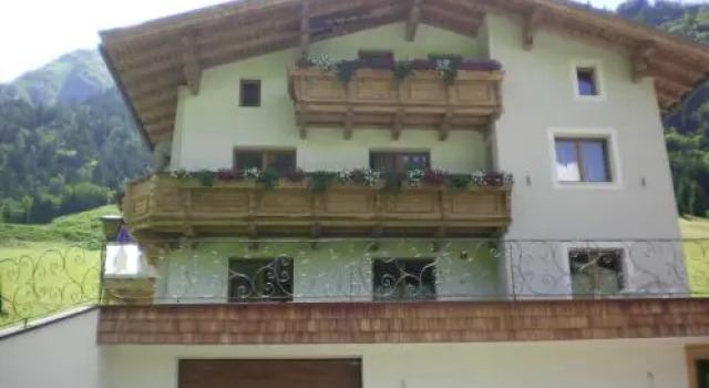 Haus Enzian, Забронировать Отель Миттерзиль 