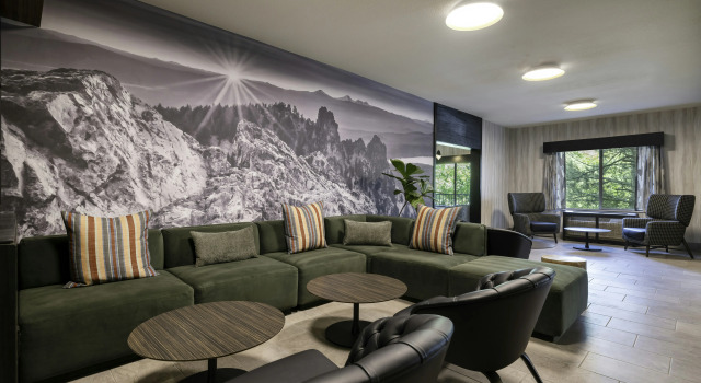 The Newberry Hotel Bend, Tapestry Collection by Hilton, Забронировать Отель Отели Бенд с бассейном, рядом с Blockbuster, Бассейн