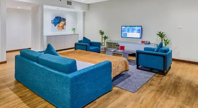 Двухместный люкс c 1 комнатой с видом на город Ramada Hotel, Suites and Apartments by Wyndham Dubai JBR