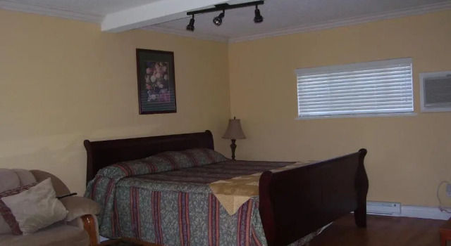 Номер Standard Beach Grove Motel