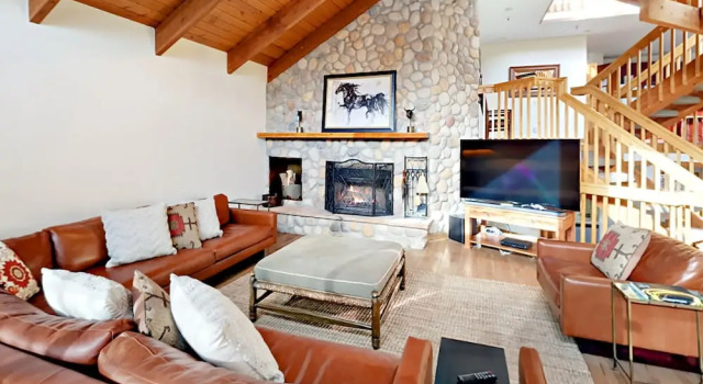1179 Pinnacle Drive Townhouse 4 Bedrooms 4 Bathrooms Townhouse