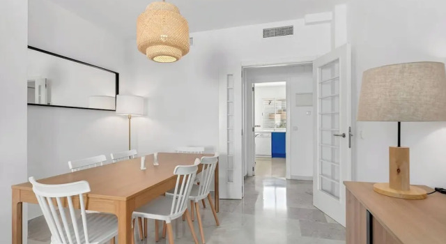 Апартаменты Family Beach Apartment With Pool