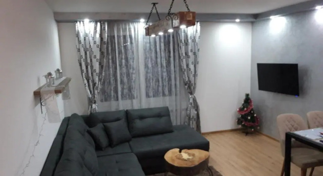 Iznad oblaka A3 kod Kraljevih čardaka Vikend naselje bb, Buchen Sie Ferienwohnung Kopaonik 