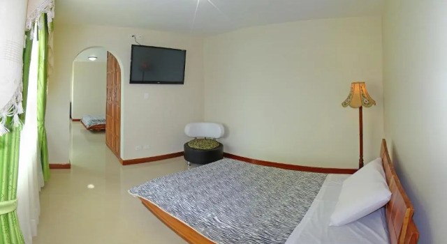 Семейный люкс Apartahotel Vincent Suites