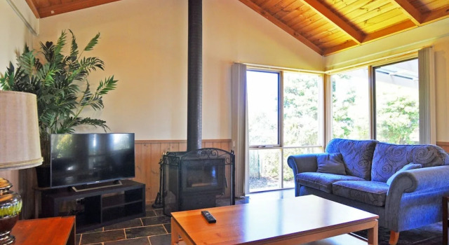 Archies Beachside Abode - Pet Friendly (Outside Only), Rezervasyon Otel Gippsland otoparklı oteller, Otopark