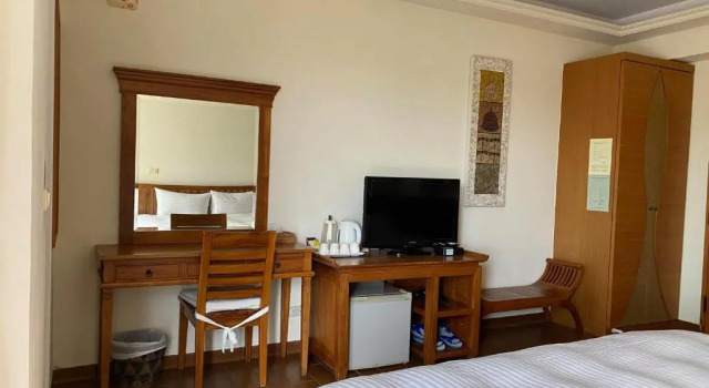Четырёхместный номер Standard с балконом Mamalulu Hostel
