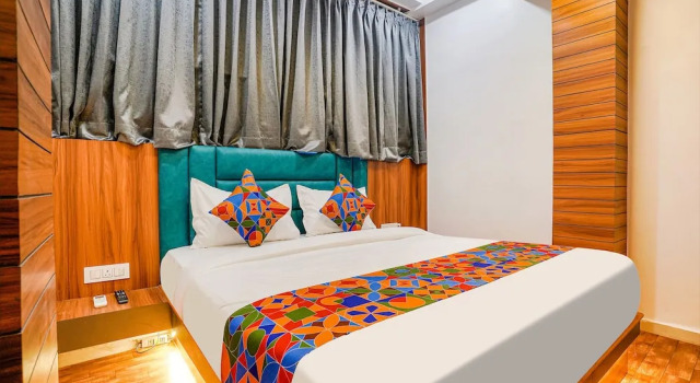 Номер Deluxe FabHotel Max - Nr Aditi Hospital 120M