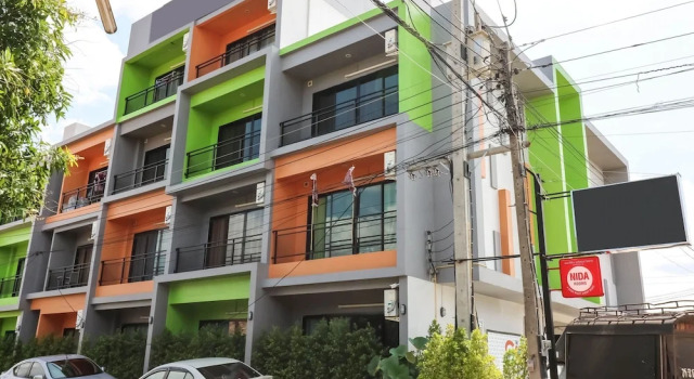 NIDA Rooms City Center Ban Chang 58, Varaa Hotelli Hotellit North-Eastern Thailand pysäköinnillä, Pysäköinti