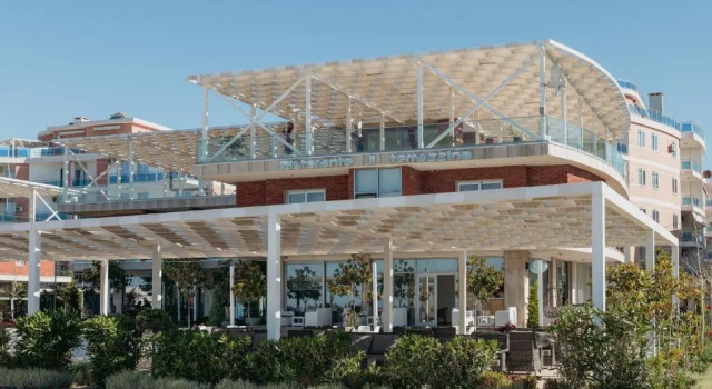Fishta Hotel