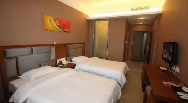 Yijing Holiday Hotel, Prenota Hotel Zhongxiang Hubei