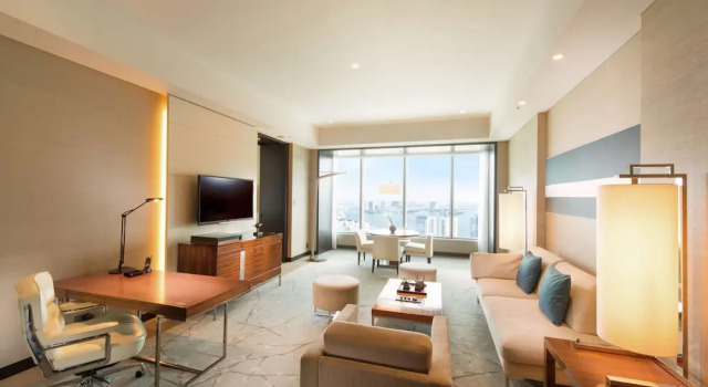Двухместный люкс Deluxe с видом на залив Conrad Tokyo
