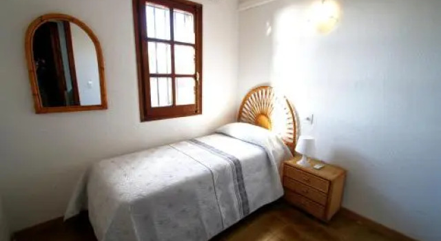 Casas Blancas 40, Забронировать Отель Отели El Baix Camp с бассейном, Бассейн