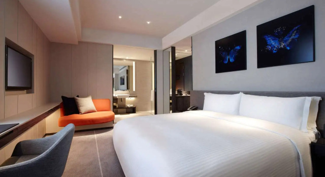 Двухместный номер Standard Humble House Taipei, Curio Collection by Hilton