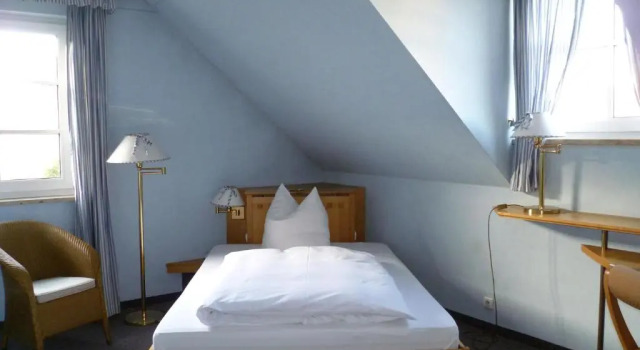 Landhotel Gut Haidt, Buchen Sie Hotel Hotels in Bayern mit Parkplatz, Parkplätze