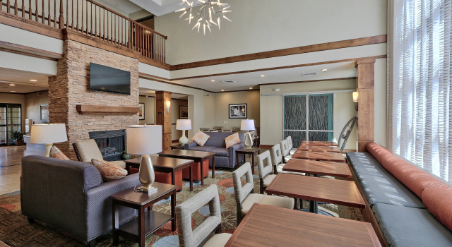 Staybridge Suites Albuquerque North by IHG, Забронировать Отель Альбукерке Нью-Мексико