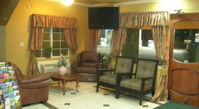 Parkside Inn Fresno, Varaa Hotelli Fresno Kalifornia