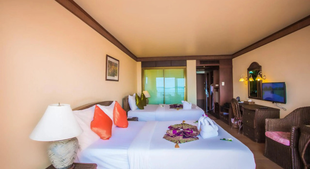 Samui Bayview Resort & Spa