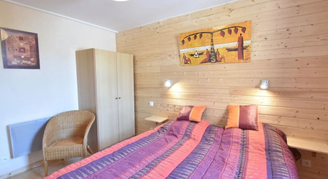 Cosy Holiday Home With Sheltered Terrace and Barbecue, Close to the Beach, Забронировать Отель Сен-Пер-сюр-Мер 