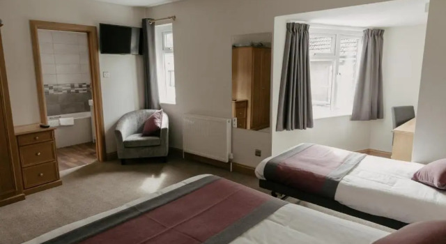 Семейный номер Standard St. Davids Cross Hotel