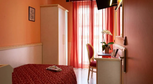 Hotel Mondial, Rezervovat Hotel Porto Recanati 
