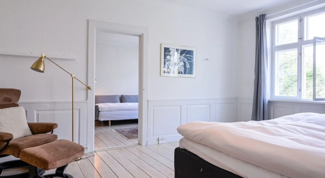 Cosy One-bedroom Apartment in the Heart of Christianshavn, Забронировать Апартаменты/квартира Кристиансхавн Копенгаген, рядом с Марморкиркен (Мраморная церковь)