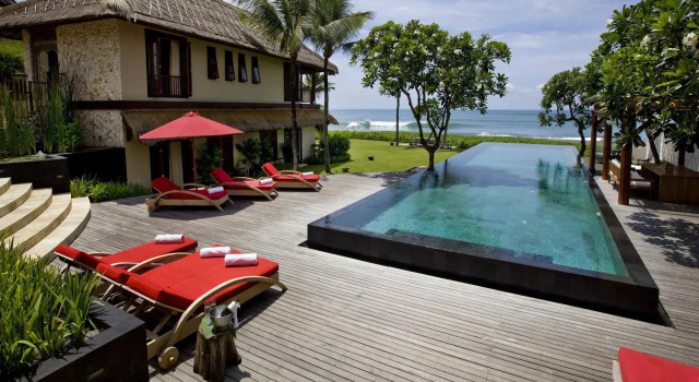 Sound of the Sea Villa, Rezerwuj Willa Domki letniskowe w Bali, Domek