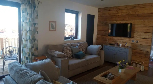 2 Bed Cottage Sleeps 4 -private Garden -pets Okay, Book Feriehus Blairgowrie and Rattray Perthshire