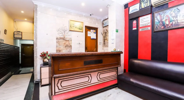 OYO 26873 Hotel Metro Star