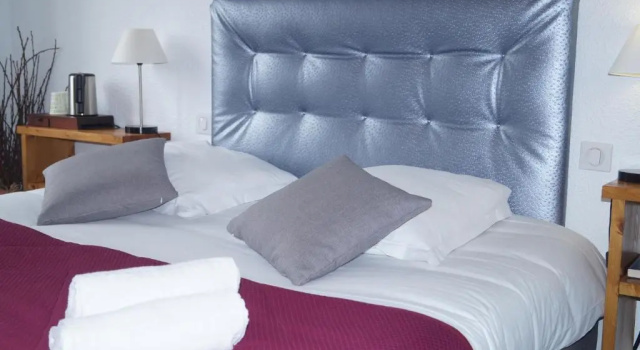 Двухместный номер Standard Logis Hôtel-Restaurant Le Val dAmby