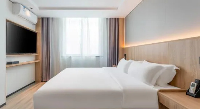 Люкс Yisu Qingju Hotel (Zhanqi Town Town Middle Road)