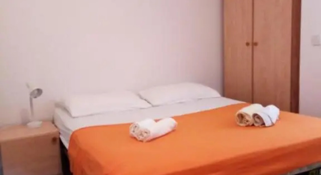 Villetta Mari, Boek Hotel Kustici Pag